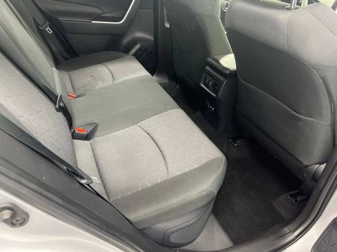 Used 2023 Toyota RAV4 XLE w/ Convenience Package AWD/4WD image 23
