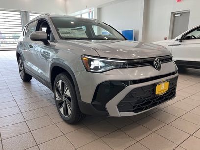 New 2025 Volkswagen Taos SE