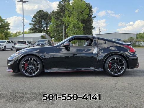 Used 2015 Nissan 370Z NISMO image 2