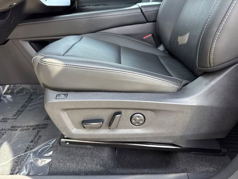 New 2025 Nissan Murano Platinum image 15