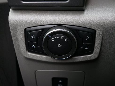 Used 2016 Ford F150 XLT w/ Equipment Group 302A Luxury AWD/4WD image 17