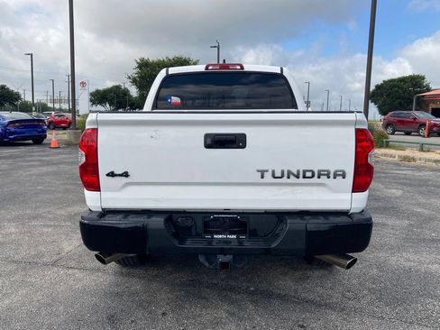 Used 2021 Toyota Tundra SR5 w/ SR5 Leather Package AWD/4WD image 6