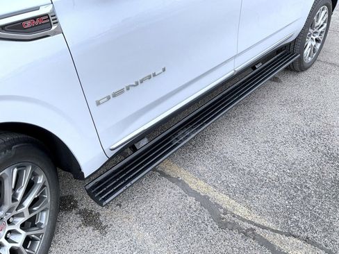 New 2026 GMC Yukon XL Denali w/ Denali Reserve Package AWD/4WD image 23