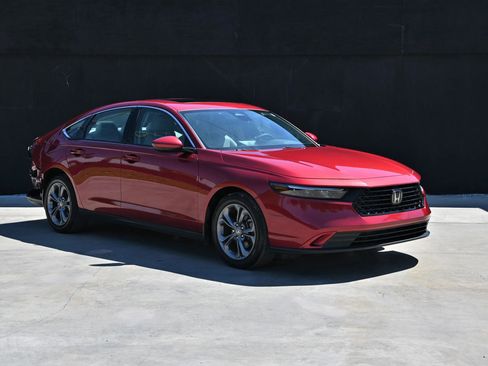 Used 2024 Honda Accord EX image 3