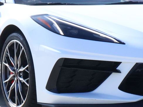 Used 2025 Chevrolet Corvette Stingray Premium Conv w/ Z51 Performance Package image 9