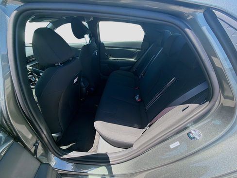 New 2026 Hyundai Elantra Sport FWD image 17