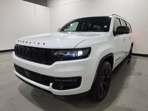 New 2025 Jeep Wagoneer L Series II w/ Convenience Group I AWD/4WD image 35
