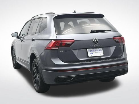 Used 2022 Volkswagen Tiguan SE R-Line AWD/4WD image 9