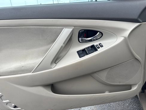 Used 2007 Toyota Camry LE image 14