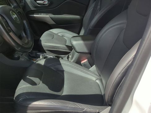 Certified 2021 Jeep Cherokee Latitude Lux image 18