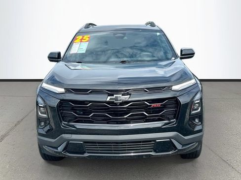 Used 2025 Chevrolet Equinox RS w/ Safety and Technology Package FWD image 2
