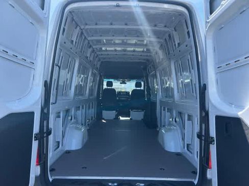 New 2025 Mercedes-Benz Sprinter 2500 image 6