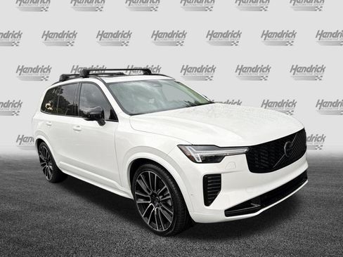 Used 2026 Volvo XC90 B6 Ultra w/ Protection Package Premier AWD/4WD image 2