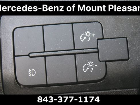 Used 2025 RAM ProMaster 2500 w/ Convenience Group image 36