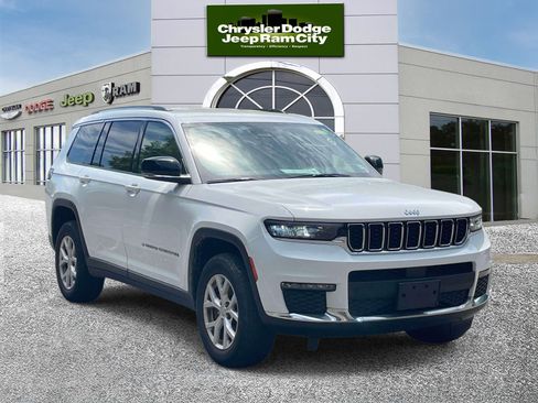 Used 2022 Jeep Grand Cherokee L Limited AWD/4WD image 4
