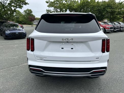 Certified 2023 Kia Sorento SX AWD/4WD image 4