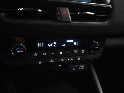 Certified 2026 Subaru Outback Premium AWD/4WD image 23