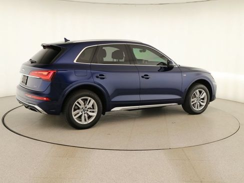 Certified 2022 Audi Q5 2.0T Premium w/ Convenience Package AWD/4WD image 7