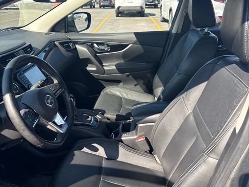 Used 2018 Nissan Rogue Sport SL w/ SL Premium Package AWD/4WD image 10