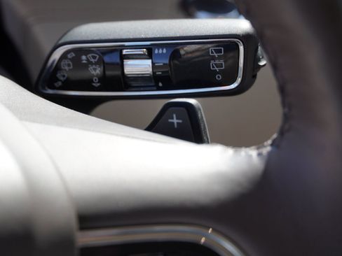 Used 2023 Lincoln Navigator Reserve image 17