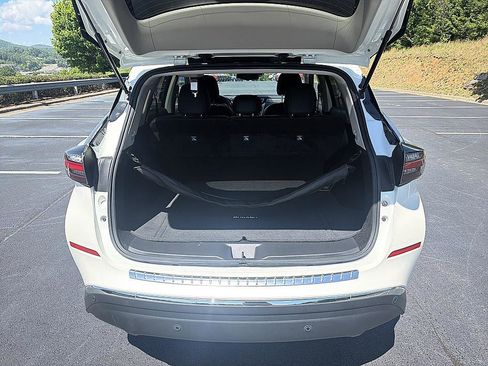 Used 2023 Nissan Murano SV AWD/4WD image 21