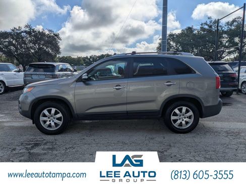 Used 2013 Kia Sorento LX w/ Convenience Pkg FWD image 6