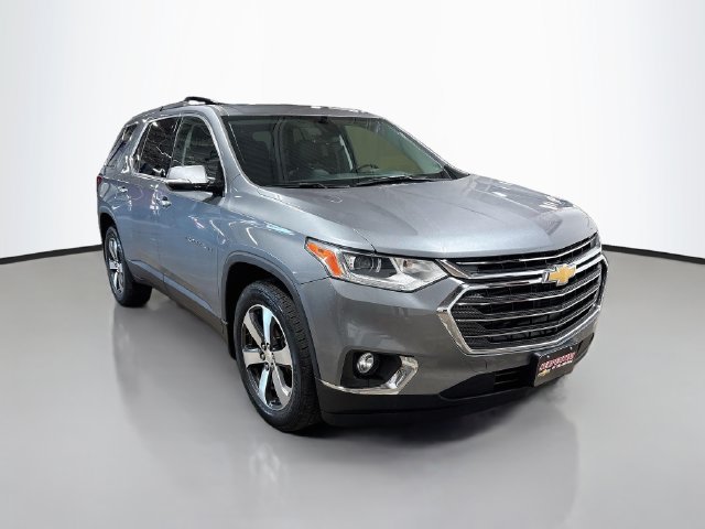 Used 2019 Chevrolet Traverse LT w/ LT Premium Package AWD/4WD image 5