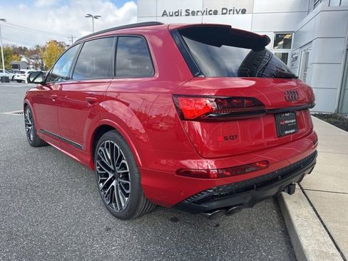 New 2026 Audi SQ7 Prestige image 3