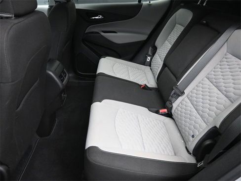 Used 2021 Chevrolet Equinox LS w/ LS Convenience Package image 8