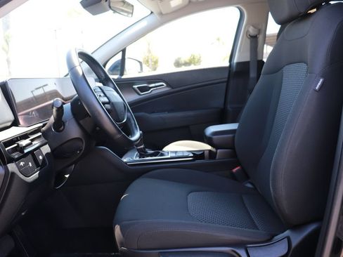 Used 2026 Kia Sportage LX FWD image 10