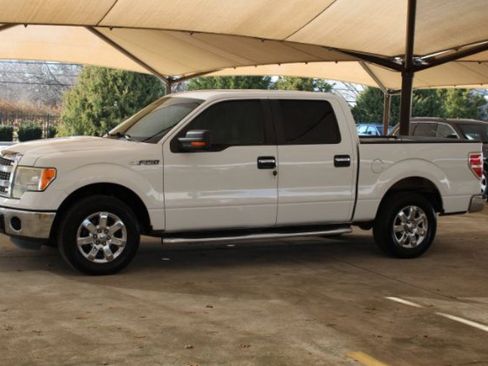 Used 2013 Ford F150 XLT w/ XLT Chrome Pkg image 5