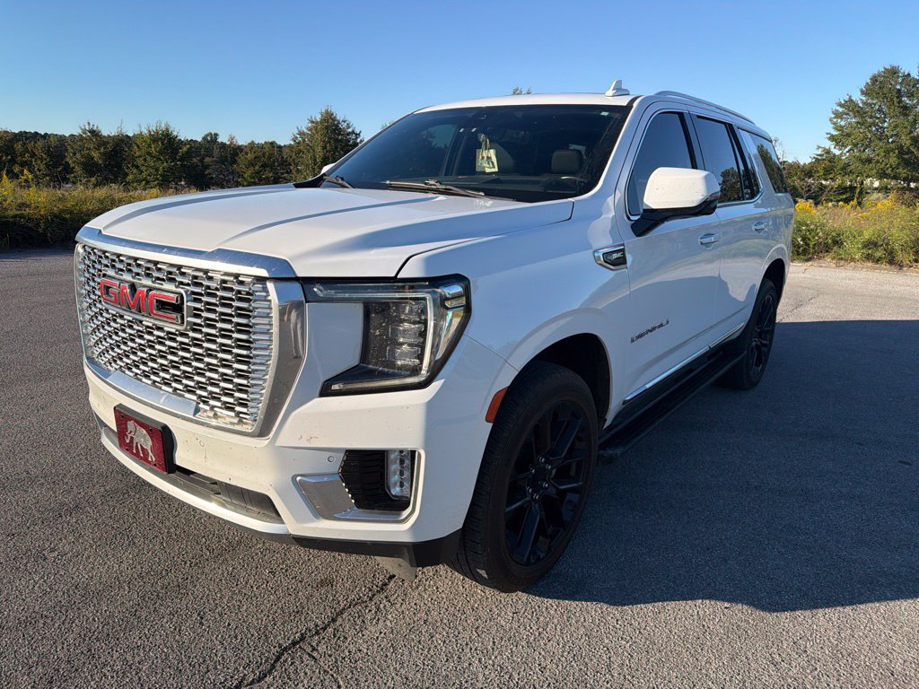 Used 2021 GMC Yukon Denali w/ Denali Premium Package AWD/4WD image 2