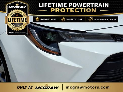 Used 2025 Toyota Corolla LE FWD image 9