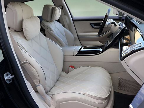 Used 2024 Mercedes-Benz Maybach S 680 4MATIC image 22