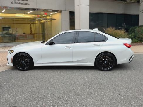 Used 2020 BMW 330i Sedan w/ M Sport Package RWD image 5
