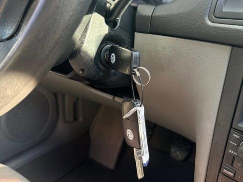 Used 2001 Volkswagen Golf GLS image 22