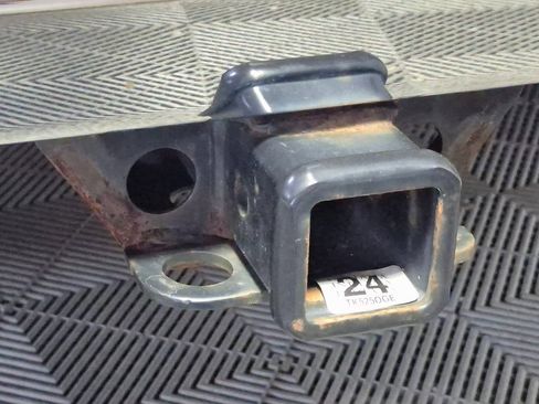 Used 2022 Chevrolet Silverado 1500 LT image 10