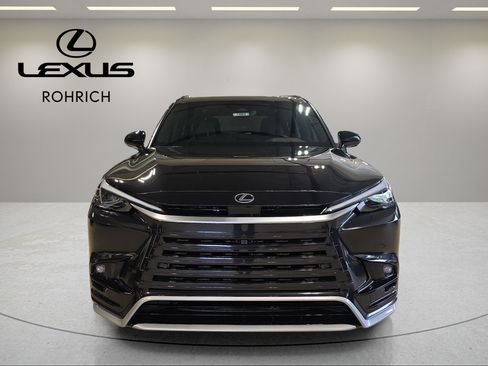 New 2026 Lexus TX 500h AWD w/ Technology Package image 2