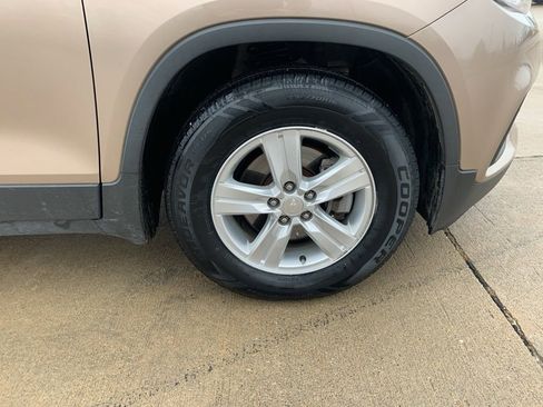Used 2018 Chevrolet Trax LT image 28