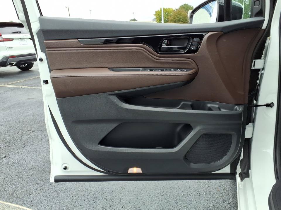 New 2027 Honda Odyssey Elite image 15