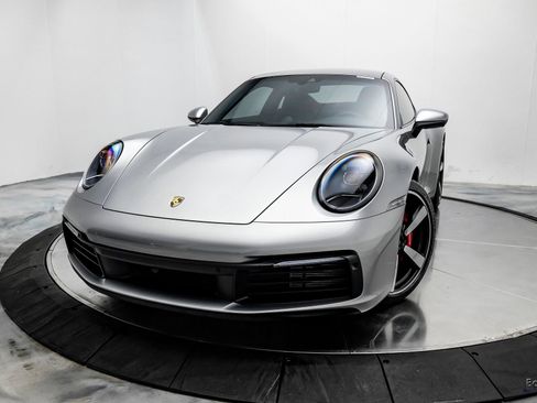 Used 2024 Porsche 911 Carrera S w/ Premium Package image 3