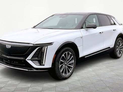 New 2026 Cadillac Lyriq Sport image 3