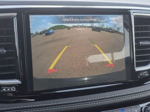 New 2026 Chrysler Pacifica Select w/ S Appearance Package image 15