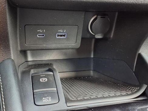 Used 2023 Nissan Kicks SV image 19