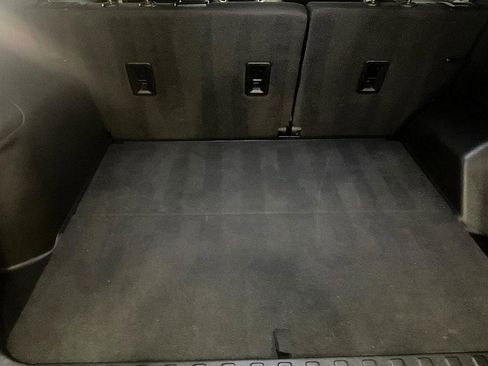 Used 2020 Chevrolet Equinox LS w/ LS Convenience Package image 10