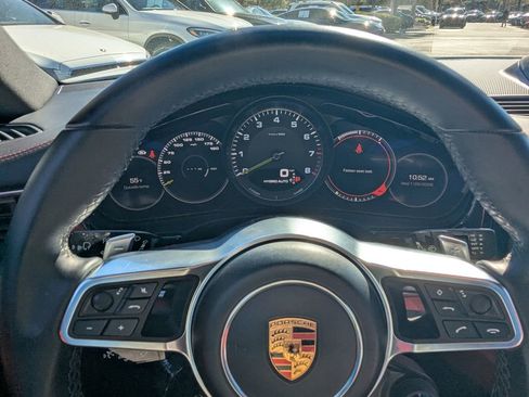 Used 2018 Porsche Panamera 4 image 14
