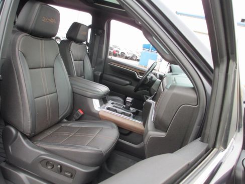 Used 2023 Chevrolet Silverado 1500 High Country w/ High Country Premium Package image 23