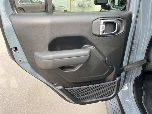 New 2026 Jeep Gladiator Sport image 17