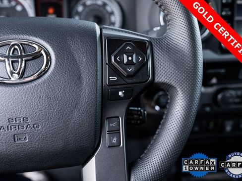 Used 2022 Toyota Tacoma TRD Sport w/ Technology Package image 17