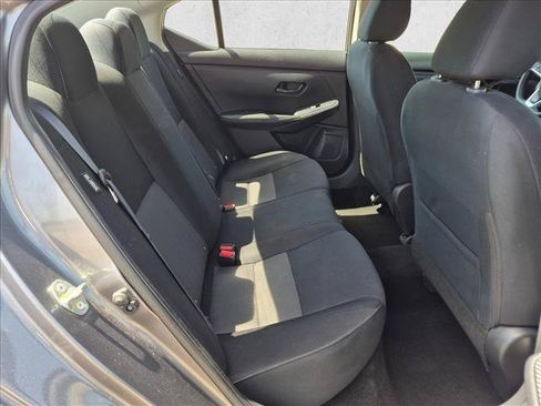 Used 2024 Nissan Sentra SV FWD image 18